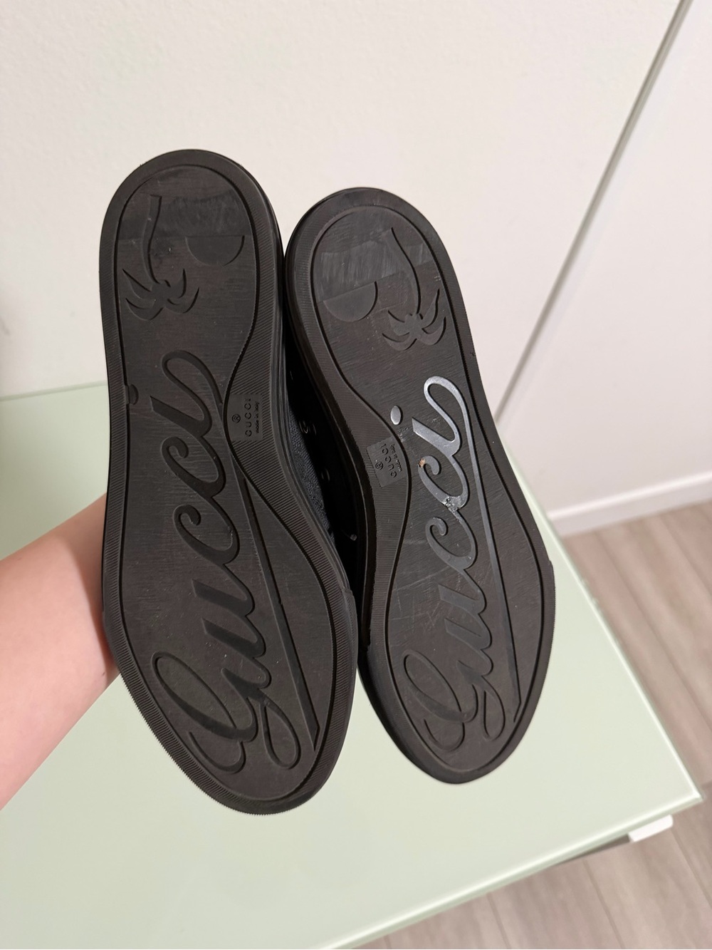 Gucci Black GG Monogram Low-Top Sneakers - Picture 4 of 8